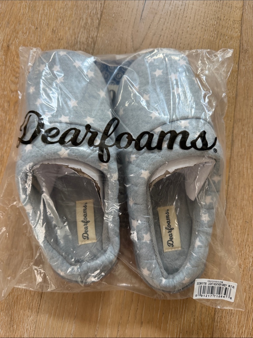 NWT dearfoams Women's Light Blue Star Slip-On Slippers